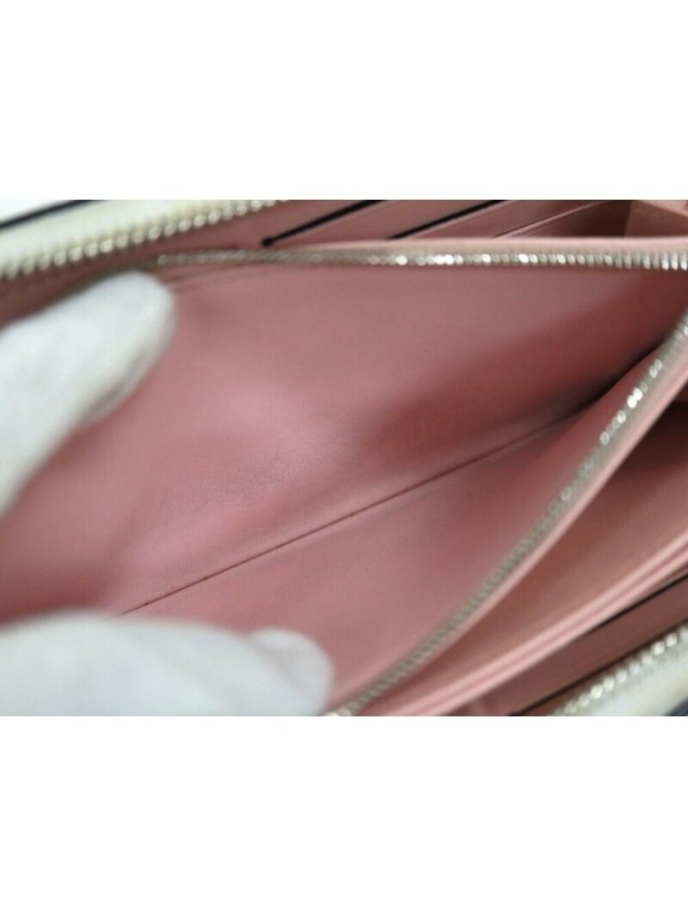Louis Vuitton Wallet Mahina White Pink Gradient X - Picture 5 of 7